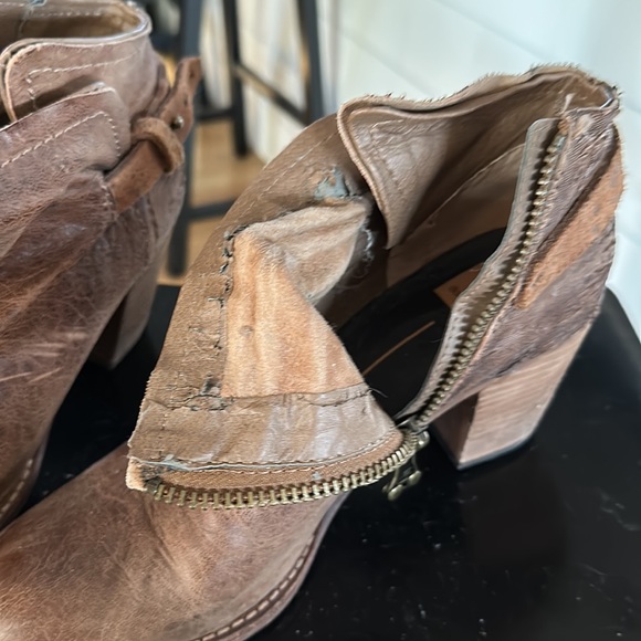 Dolce vida weather look beige western booties slightly worn inside sz 9 - Picture 7 of 7